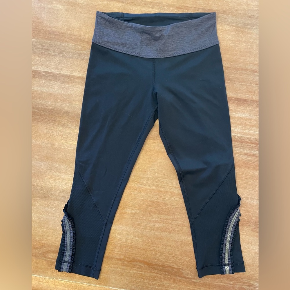 Lululemon cropped leggings with Ruffle detail